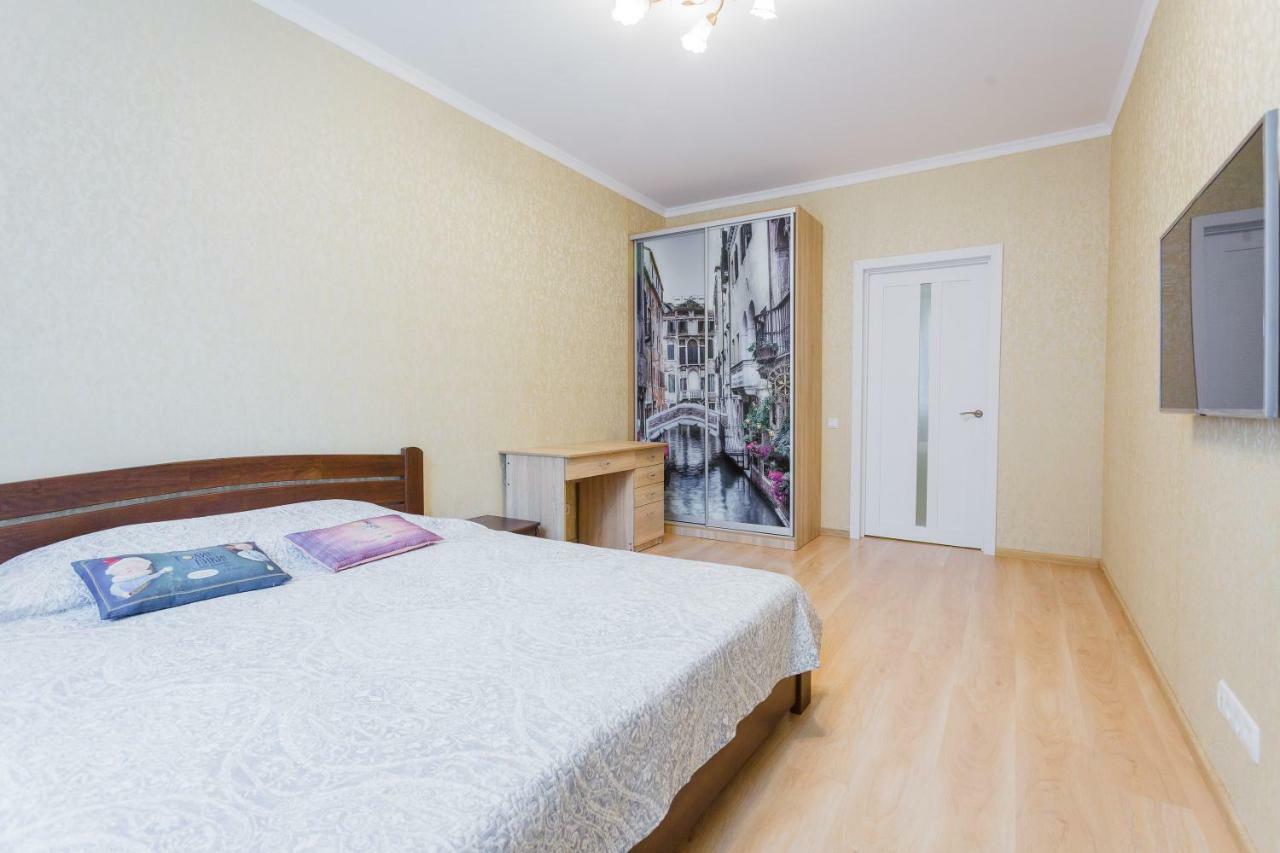 Business Class Apartment At Lomonosova Kiev Extérieur photo