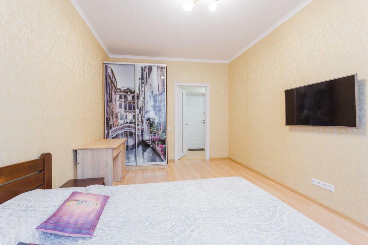 Business Class Apartment At Lomonosova Kiev Extérieur photo
